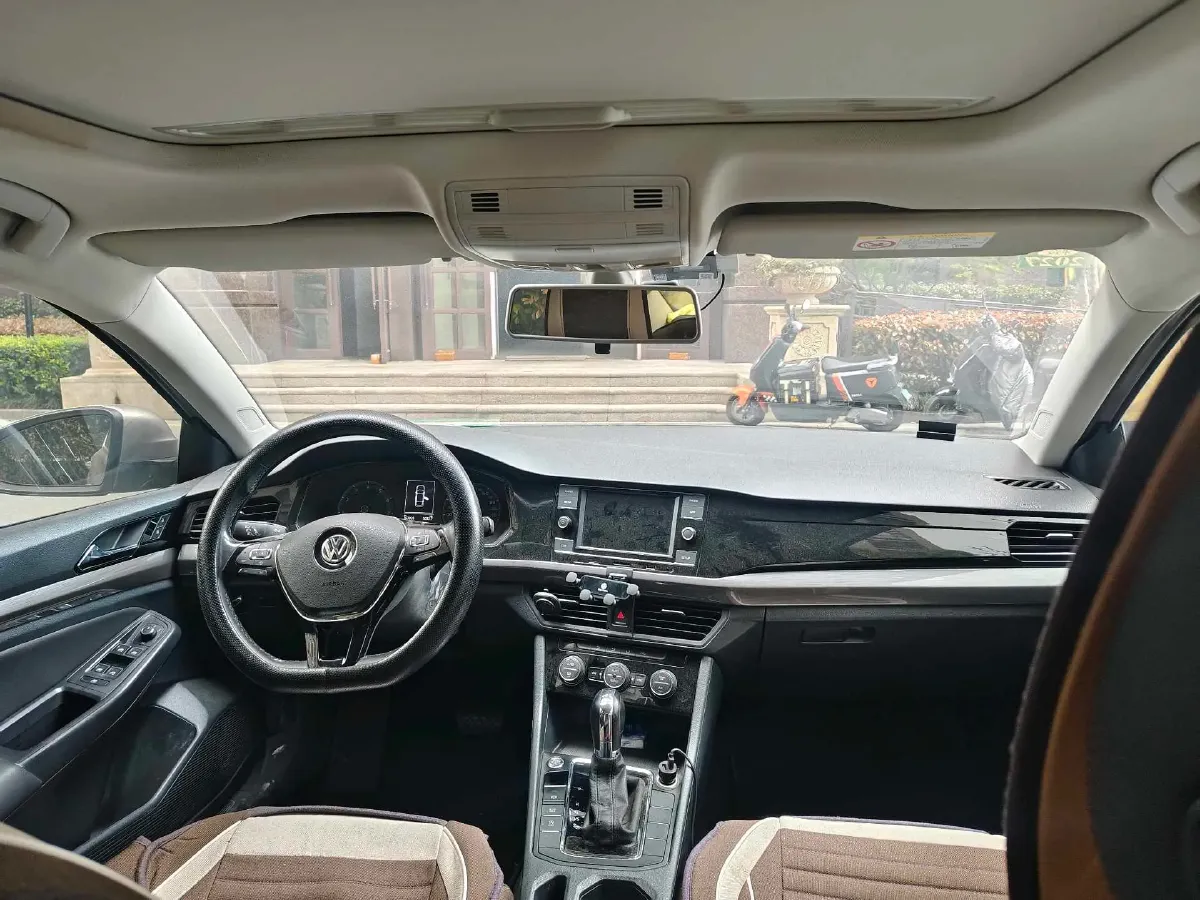 2019 MAXUS T70 2.0T 163HP L4 6AT,autocango,china used car exporter,china ev exporter,chinese used car exporter,chinese used ev exporter