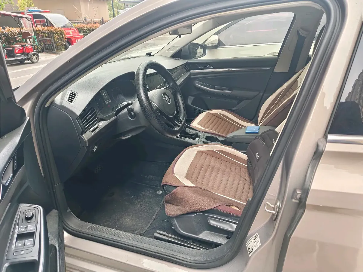 2019 MAXUS T70 2.0T 163HP L4 6AT,autocango,china used car exporter,china ev exporter,chinese used car exporter,chinese used ev exporter