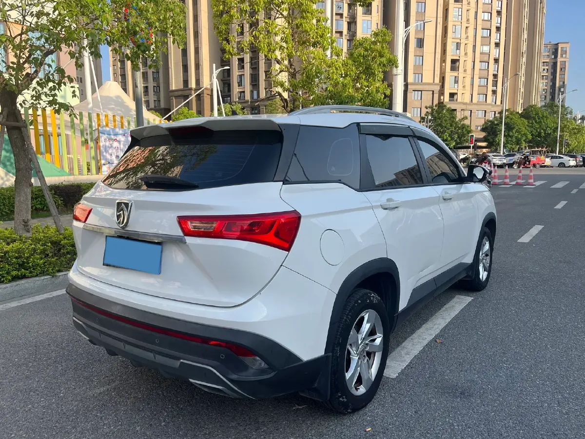 2018 BaoJun 530 1.5T 150HP L4 6DCT,autocango,china used car exporter,china ev exporter,chinese used car exporter,chinese used ev exporter