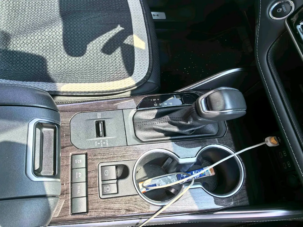 2023 Toyota Highlander 2.5L 189HP L4 E-CVT Hybrid,autocango,china used car exporter,china ev exporter,chinese used car exporter,chinese used ev exporter