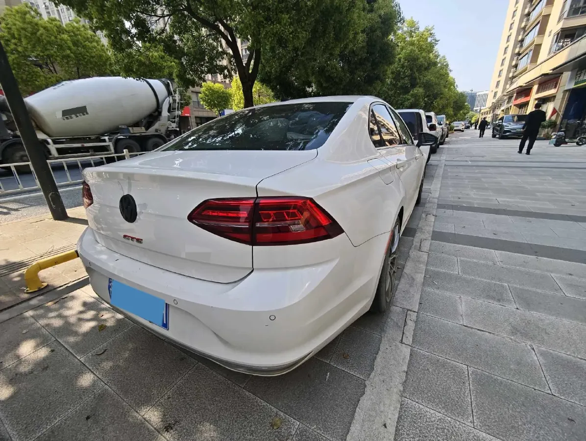 2019 Volkswagen Passat 1.4T 150HP L4 7DCT,autocango,china used car exporter,china ev exporter,chinese used car exporter,chinese used ev exporter