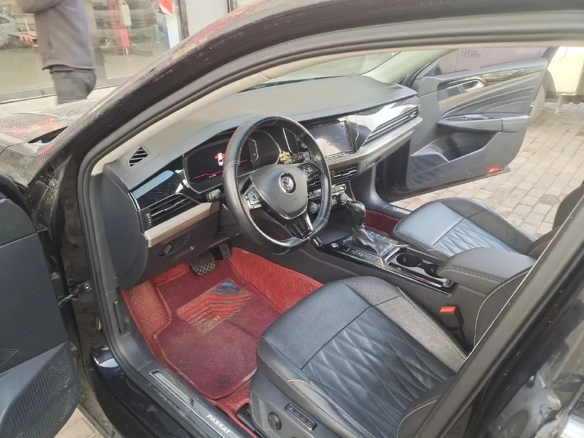 2019 Volvo V40 1.5T 152HP L4 6AT,autocango,china used car exporter,china ev exporter,chinese used car exporter,chinese used ev exporter