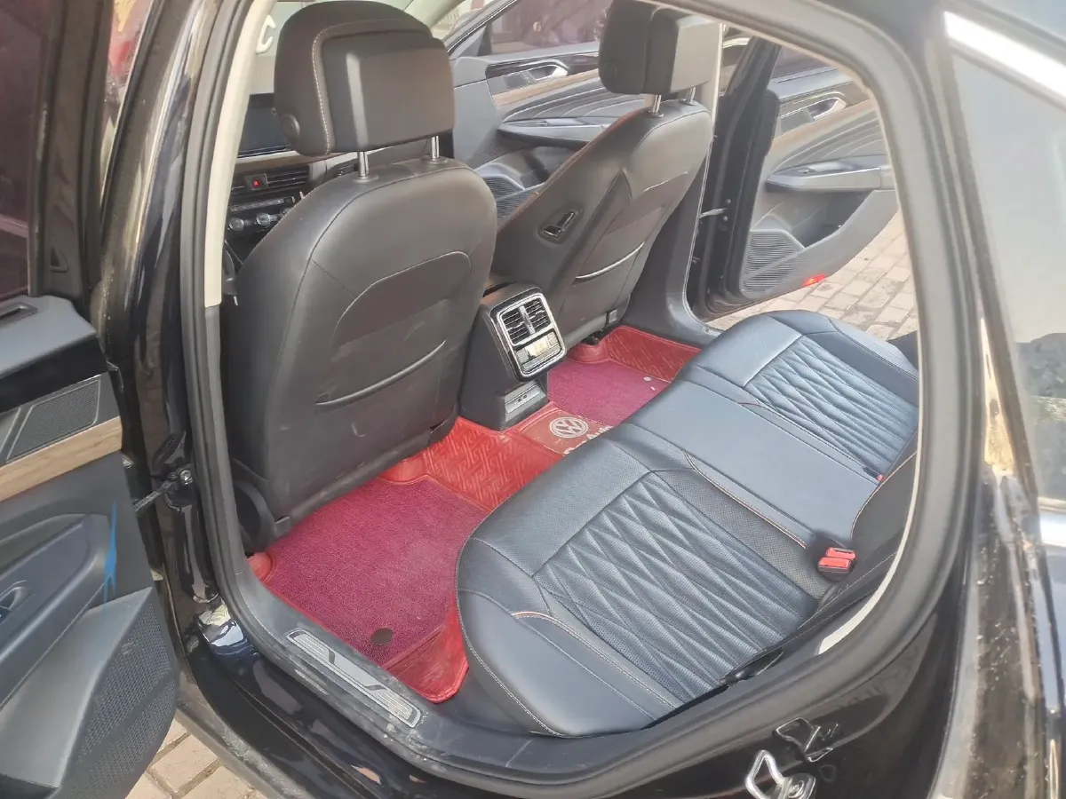 2019 Volvo V40 1.5T 152HP L4 6AT,autocango,china used car exporter,china ev exporter,chinese used car exporter,chinese used ev exporter