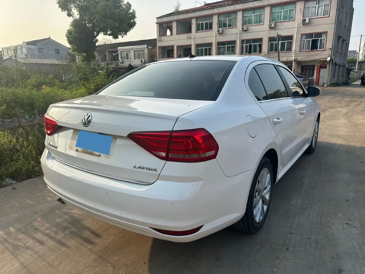 2018 Volkswagen Lavida 1.2T 116HP L4 7DCT,autocango,china used car exporter,china ev exporter,chinese used car exporter,chinese used ev exporter
