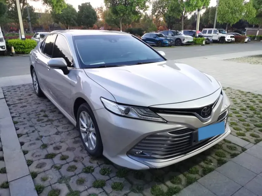 2019 Toyota Camry 2.0L 178HP L4 CVT,autocango,china used car exporter,china ev exporter,chinese used car exporter,chinese used ev exporter