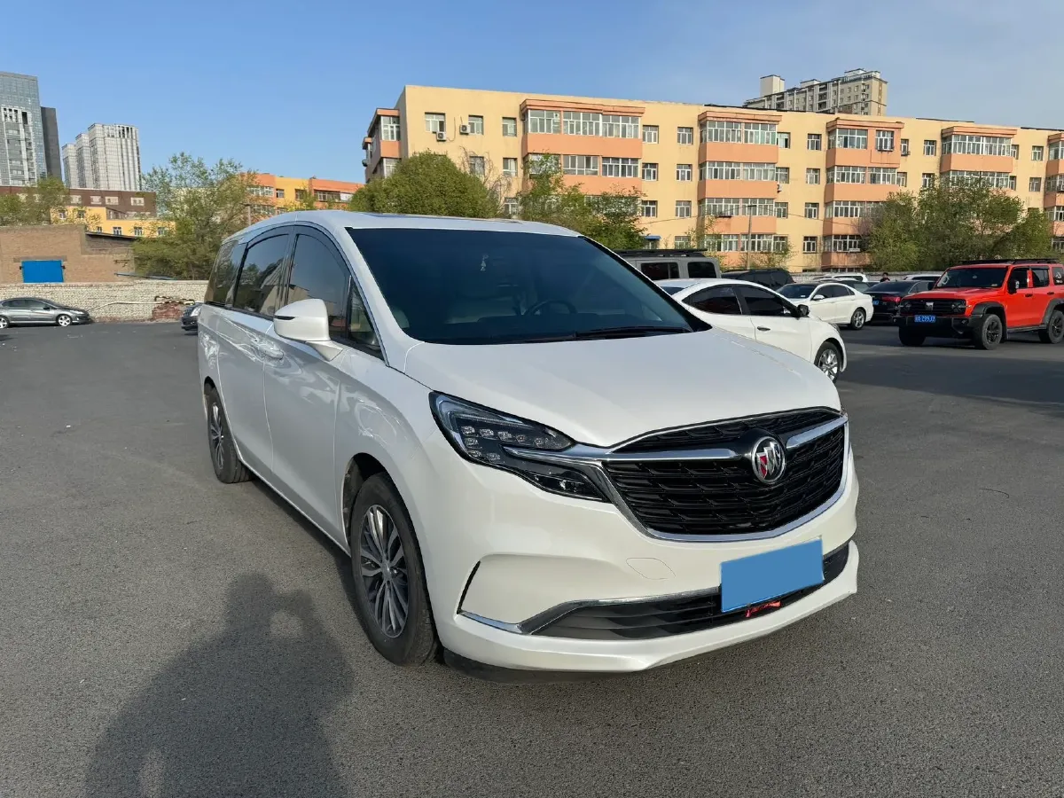 2022 Buick GL8 2.0T 237HP L4 9AT,autocango,china used car exporter,china ev exporter,chinese used car exporter,chinese used ev exporter