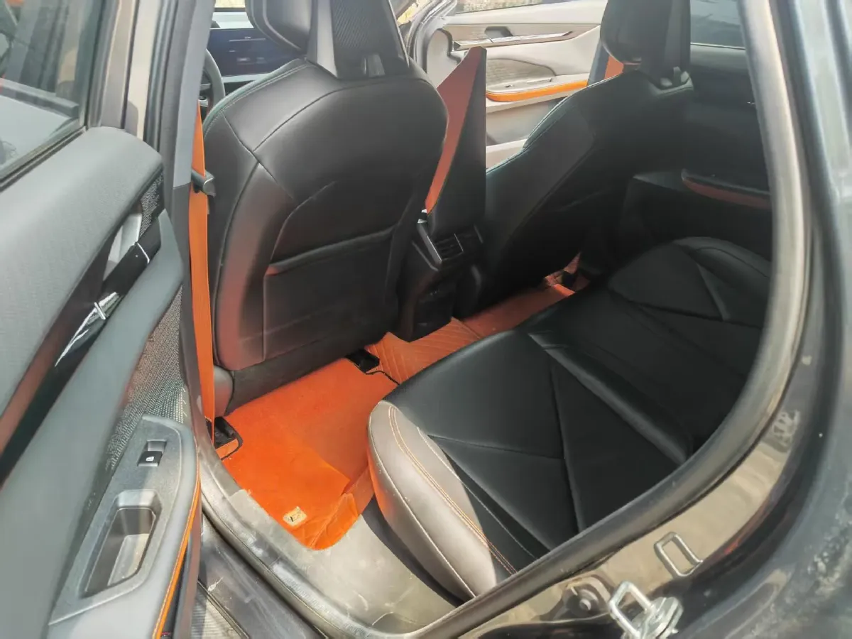 2022 ChangAn UNI-V 1.5T 188HP L4 7DCT,autocango,china used car exporter,china ev exporter,chinese used car exporter,chinese used ev exporter