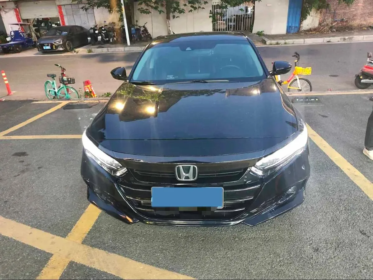 2022 Honda Accord 1.5T 194HP L4 CVT,autocango,china used car exporter,china ev exporter,chinese used car exporter,chinese used ev exporter
