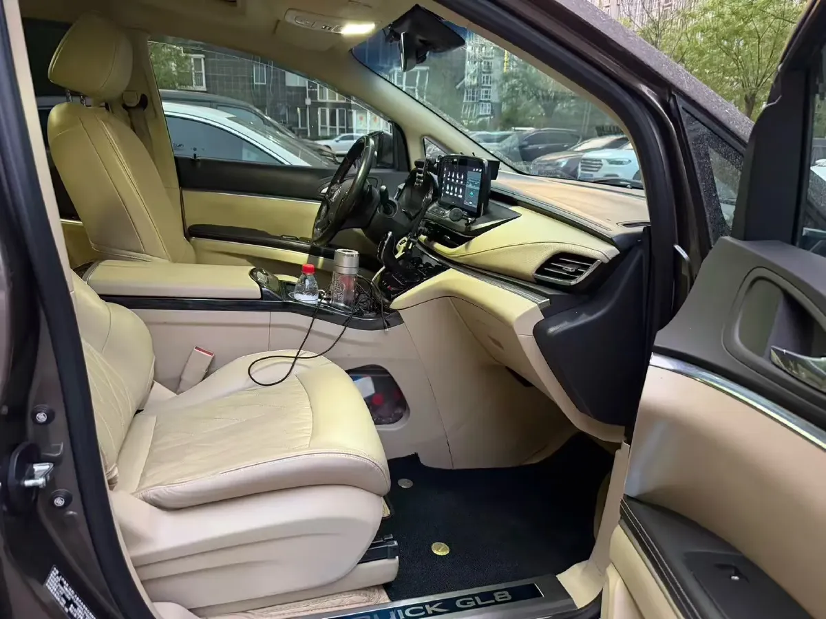 2023 Buick GL8 2.0T 237HP L4 9AT,autocango,china used car exporter,china ev exporter,chinese used car exporter,chinese used ev exporter