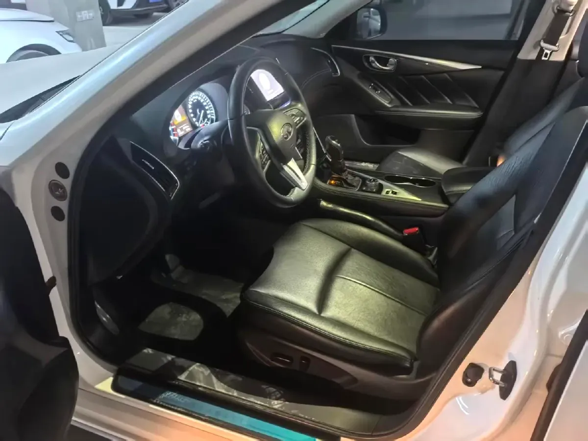 2018 MAXUS G10 2.0T 224HP L4 6AT,autocango,china used car exporter,china ev exporter,chinese used car exporter,chinese used ev exporter