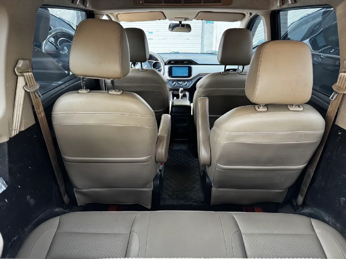 2018 WuLing HongGuang 1.5L 105HP L4 5MT,autocango,china used car exporter,china ev exporter,chinese used car exporter,chinese used ev exporter