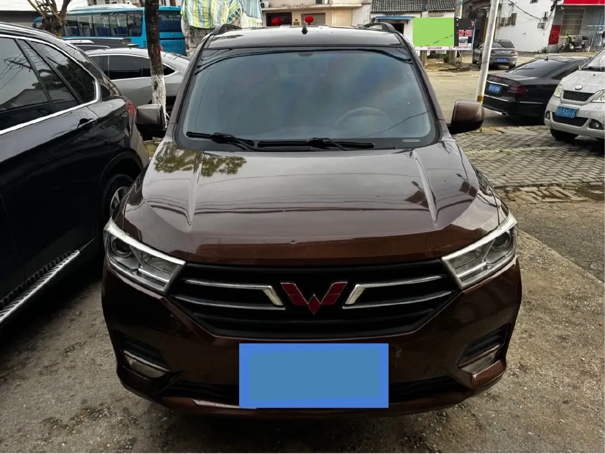 2018 WuLing HongGuang 1.5L 105HP L4 5MT,autocango,china used car exporter,china ev exporter,chinese used car exporter,chinese used ev exporter