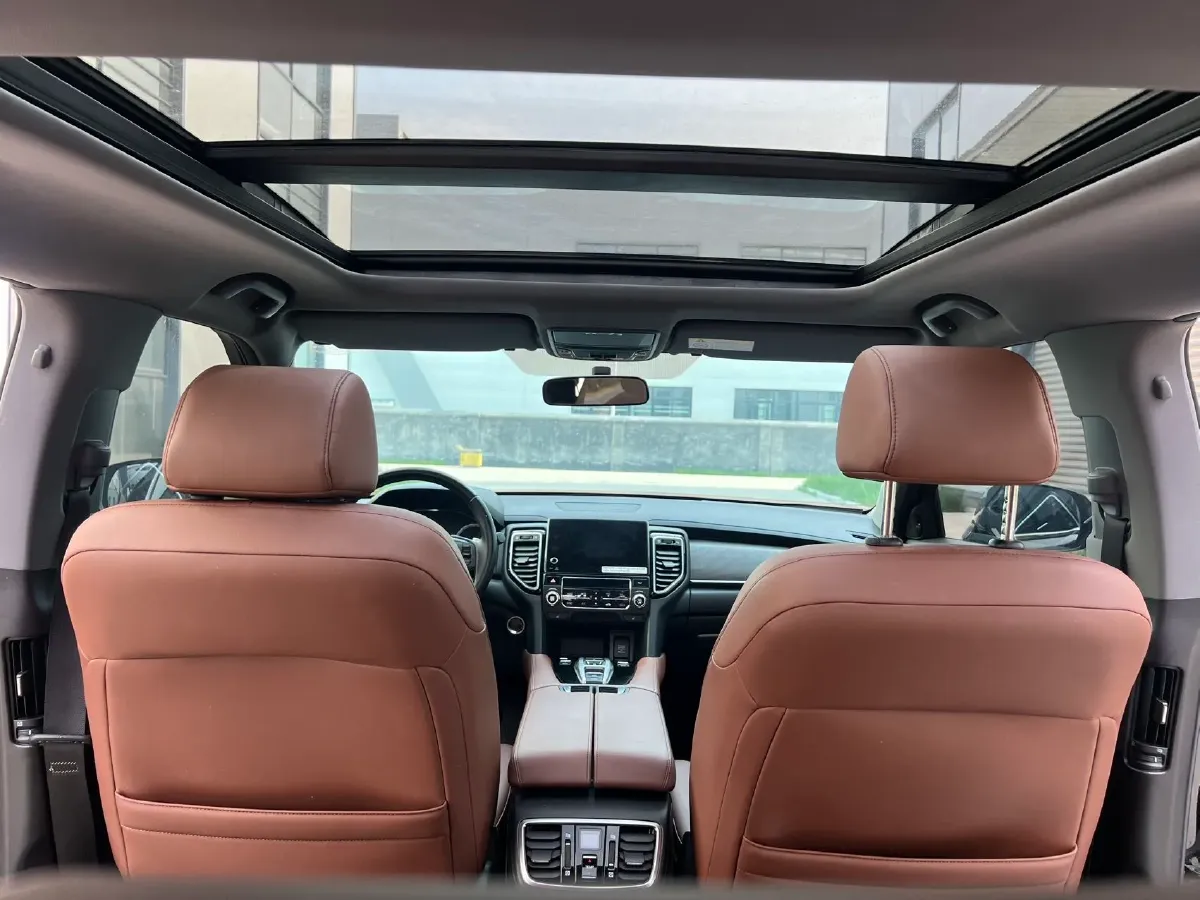 2020 Honda UR-V 2.0T 272HP L4 9AT,autocango,china used car exporter,china ev exporter,chinese used car exporter,chinese used ev exporter