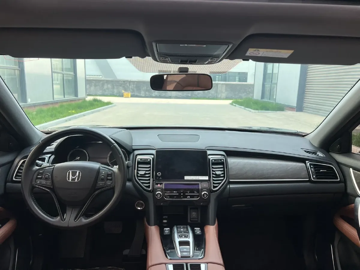 2020 Honda UR-V 2.0T 272HP L4 9AT,autocango,china used car exporter,china ev exporter,chinese used car exporter,chinese used ev exporter