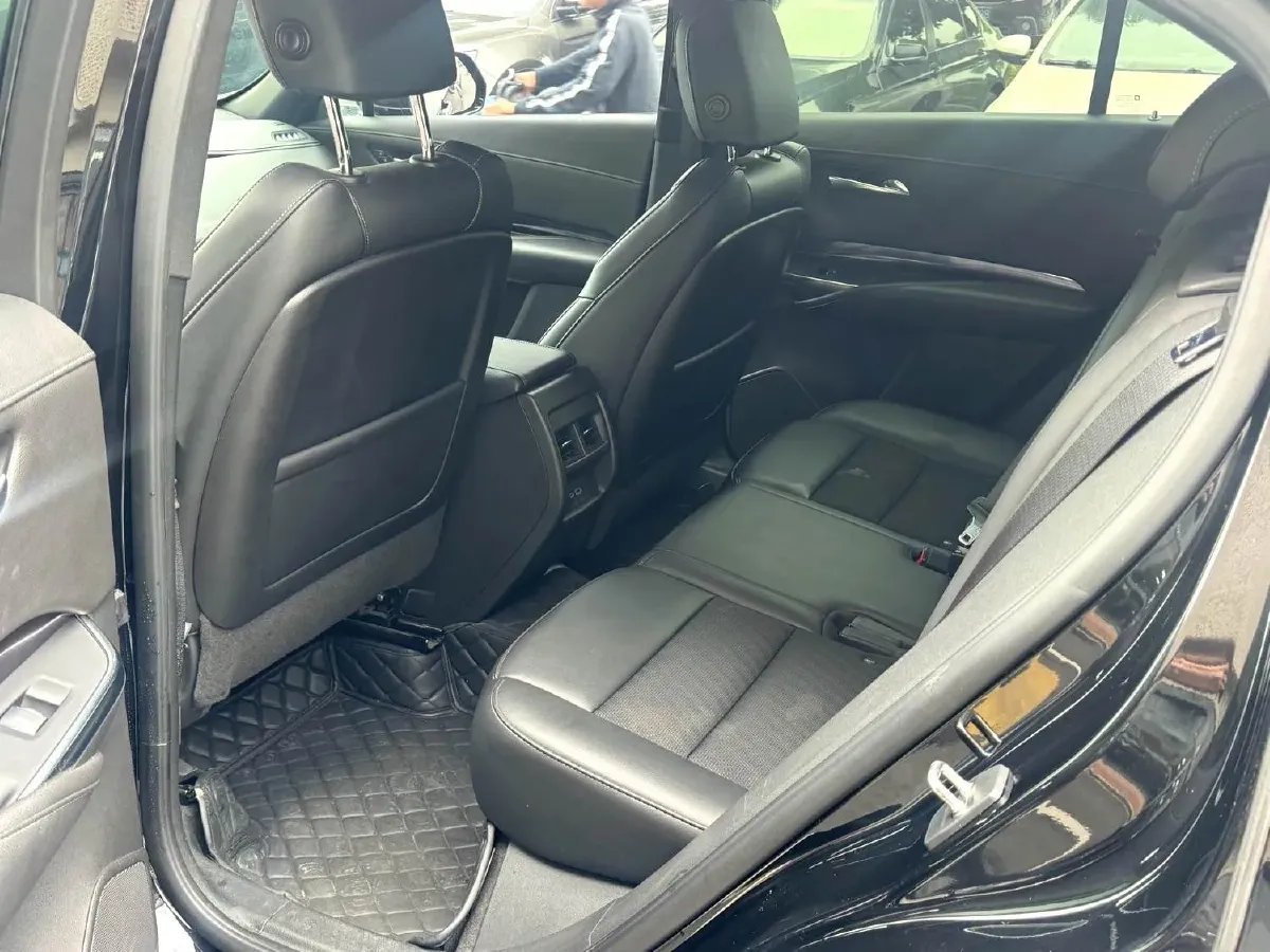 2021 Cadillac XT4 2.0T 237HP L4 9AT,autocango,china used car exporter,china ev exporter,chinese used car exporter,chinese used ev exporter