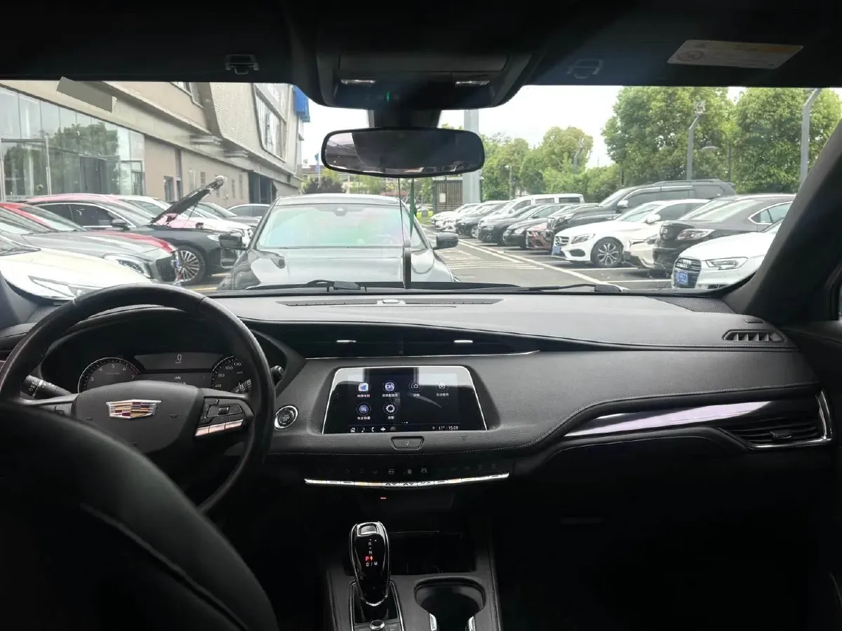 2021 Cadillac XT4 2.0T 237HP L4 9AT,autocango,china used car exporter,china ev exporter,chinese used car exporter,chinese used ev exporter