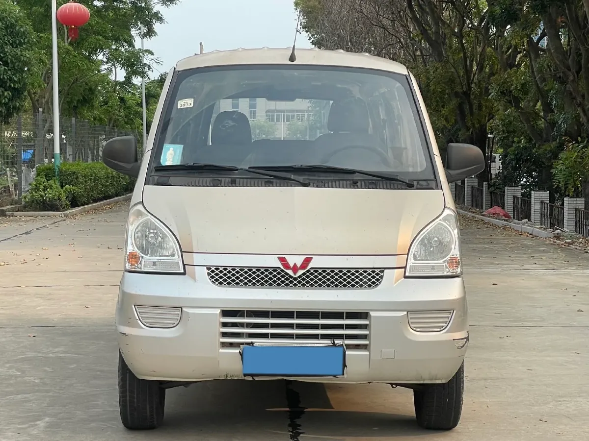 2012 WuLing RongGuang 1.5L 107HP L4 5MT,autocango,china used car exporter,china ev exporter,chinese used car exporter,chinese used ev exporter