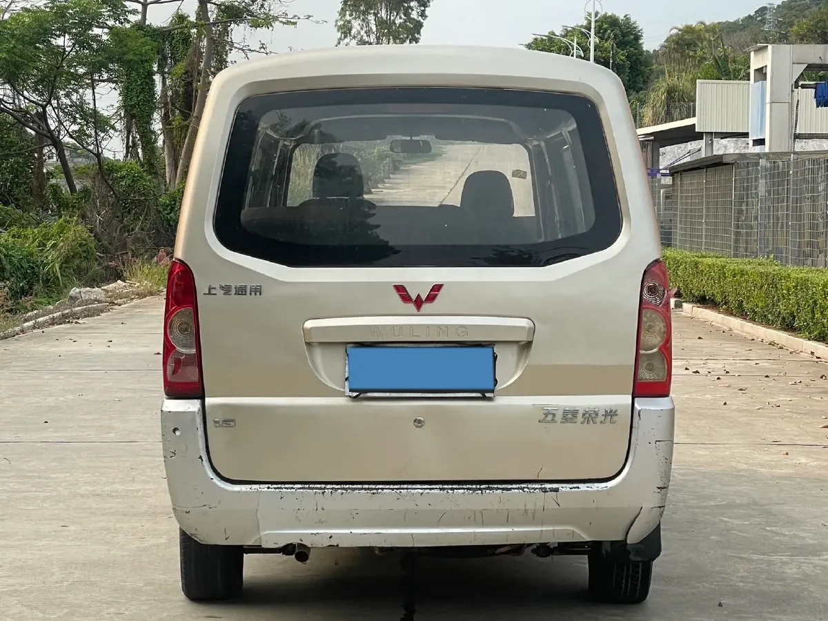 2012 WuLing RongGuang 1.5L 107HP L4 5MT,autocango,china used car exporter,china ev exporter,chinese used car exporter,chinese used ev exporter