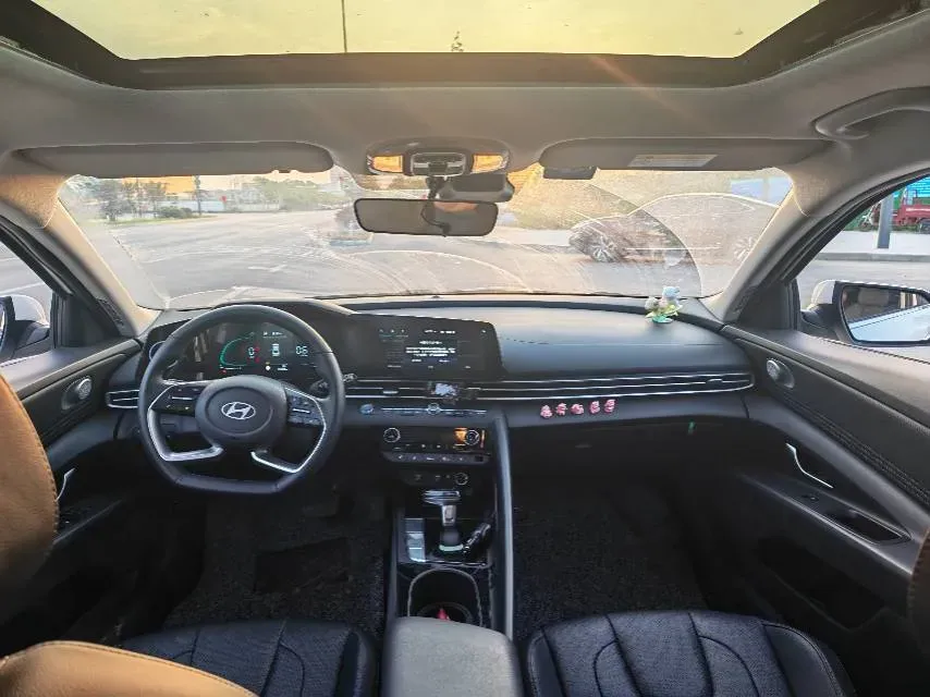 2023 Hyundai Elantra 1.5L 115HP L4 CVT,autocango,china used car exporter,china ev exporter,chinese used car exporter,chinese used ev exporter