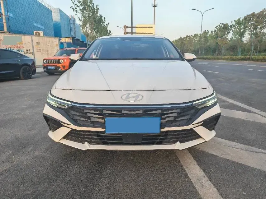 2023 Hyundai Elantra 1.5L 115HP L4 CVT,autocango,china used car exporter,china ev exporter,chinese used car exporter,chinese used ev exporter