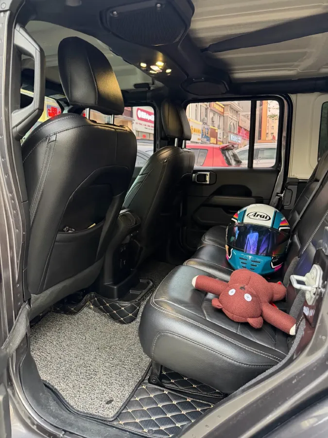 2019 Jeep Wrangler 2.0T 266HP L4 8AT,autocango,china used car exporter,china ev exporter,chinese used car exporter,chinese used ev exporter