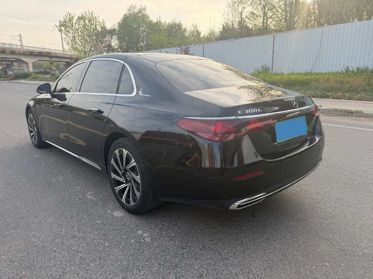 2024 Mercedes-Benz E Class 2.0T 258HP L4 9AT,autocango,china used car exporter,china ev exporter,chinese used car exporter,chinese used ev exporter