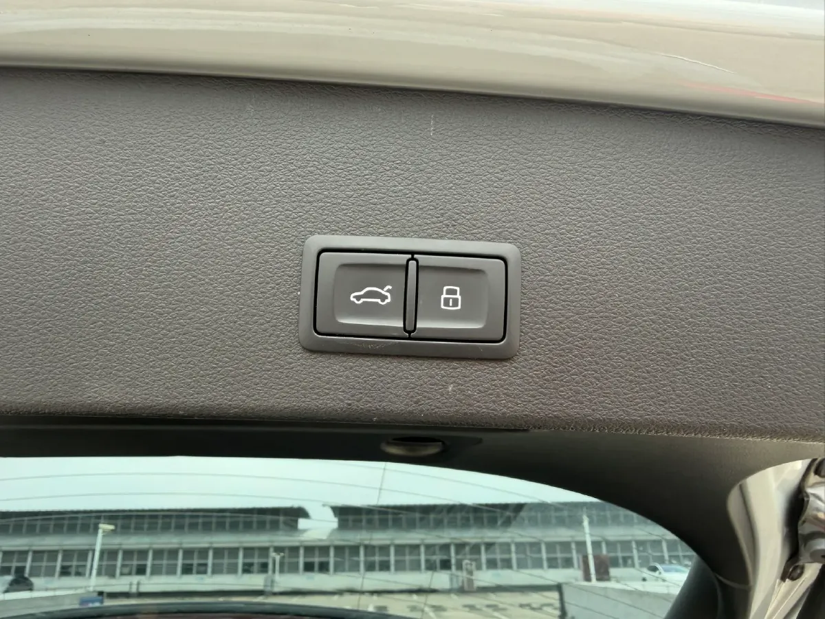 2022 Audi Q2L 1.4T 150HP L4 7DCT,autocango,china used car exporter,china ev exporter,chinese used car exporter,chinese used ev exporter