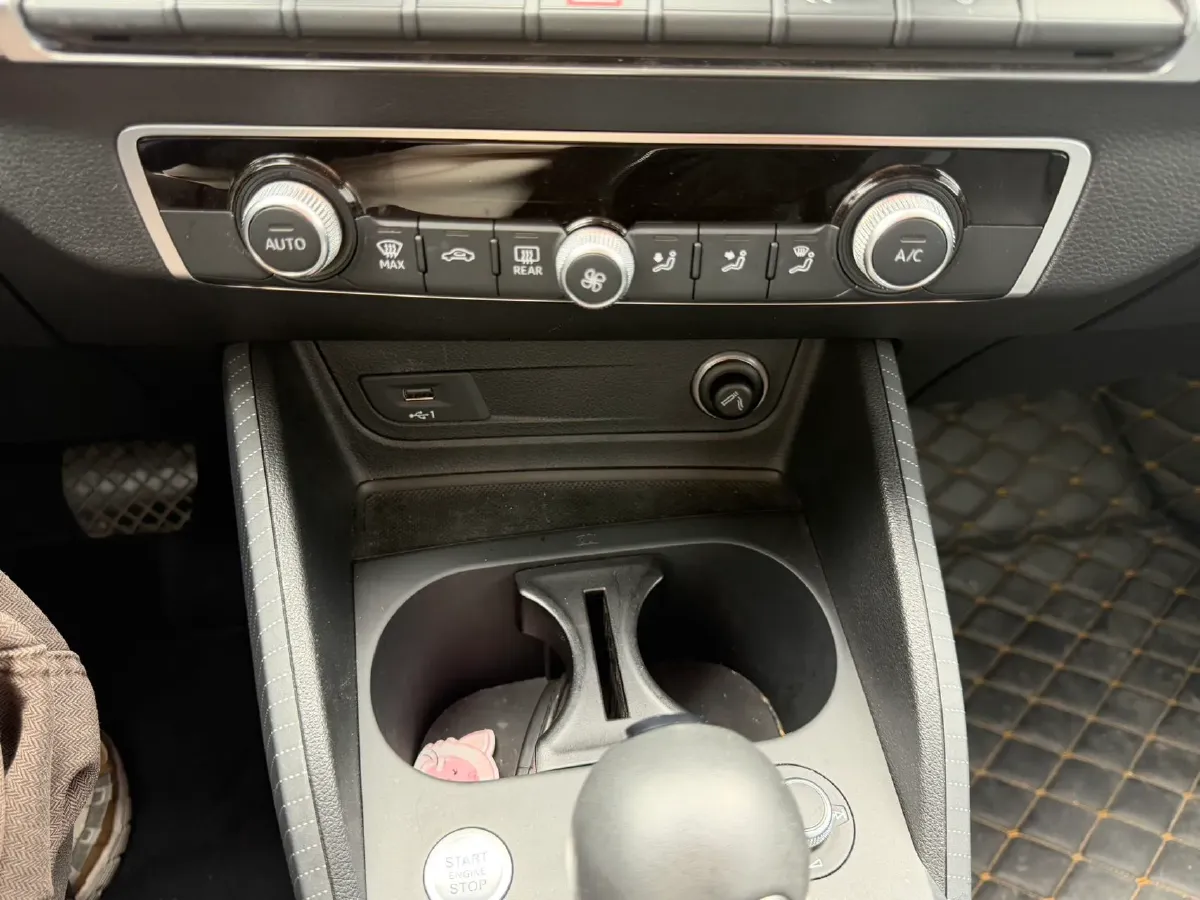 2022 Audi Q2L 1.4T 150HP L4 7DCT,autocango,china used car exporter,china ev exporter,chinese used car exporter,chinese used ev exporter