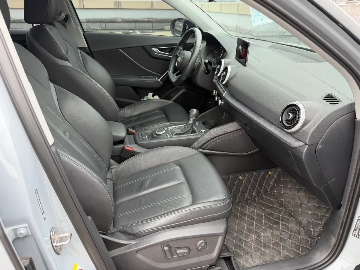 2022 Audi Q2L 1.4T 150HP L4 7DCT,autocango,china used car exporter,china ev exporter,chinese used car exporter,chinese used ev exporter