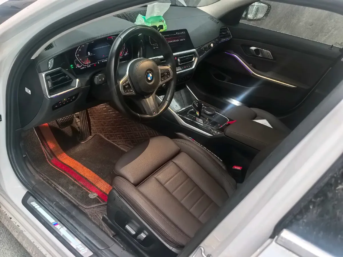 2021 BMW 3 Series 2.0T 184HP L4 8AT,autocango,china used car exporter,china ev exporter,chinese used car exporter,chinese used ev exporter