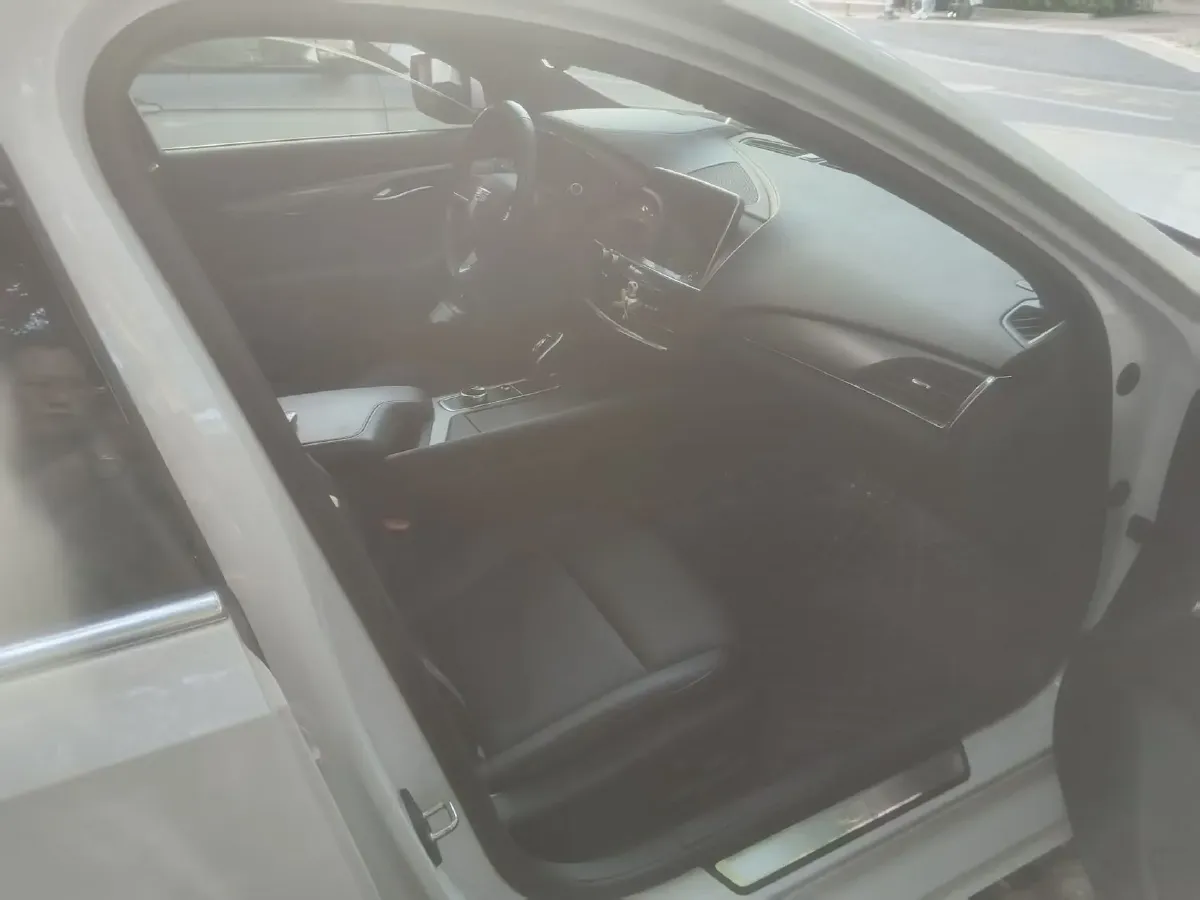 2021 Cadillac CT5 2.0T 237HP L4 10AT,autocango,china used car exporter,china ev exporter,chinese used car exporter,chinese used ev exporter