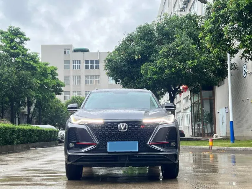 2020 ChangAn CS75 Plus 2.0T 233HP L4 8AT,autocango,china used car exporter,china ev exporter,chinese used car exporter,chinese used ev exporter