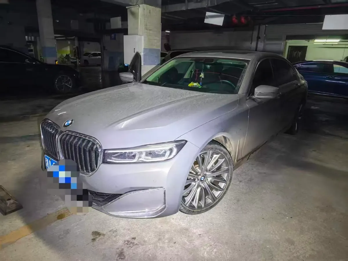2019 BMW 7 Series 3.0T 340HP L6 8AT,autocango,china used car exporter,china ev exporter,chinese used car exporter,chinese used ev exporter