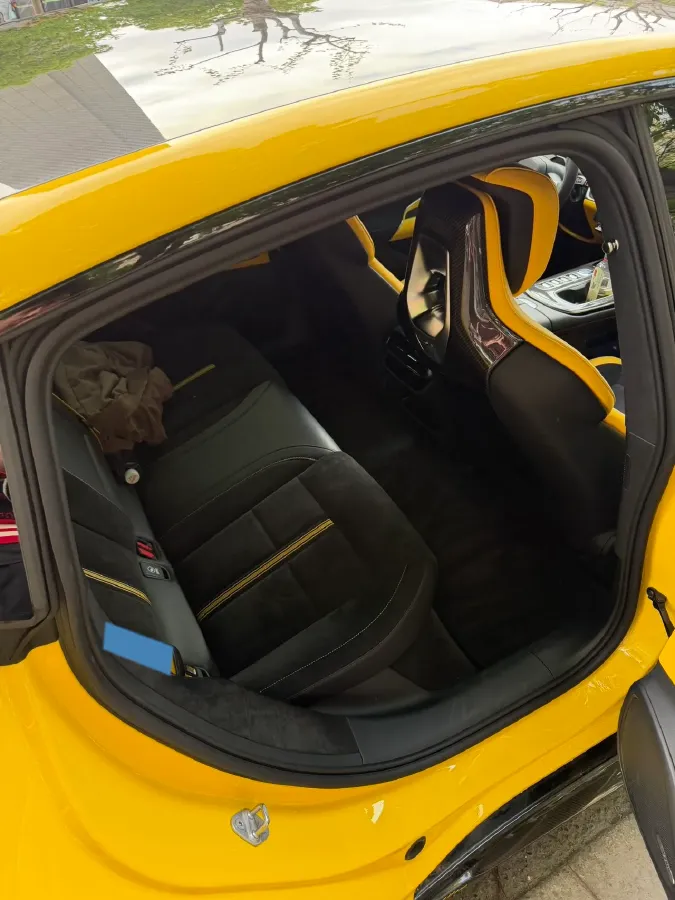 2025 MI SU7 Ultra BEV 93.7KWH,autocango,china used car exporter,china ev exporter,chinese used car exporter,chinese used ev exporter