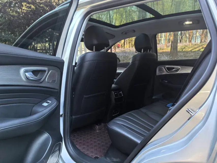 2019 Roewe RX5 MAX 1.5T 173HP L4 6AT,autocango,china used car exporter,china ev exporter,chinese used car exporter,chinese used ev exporter