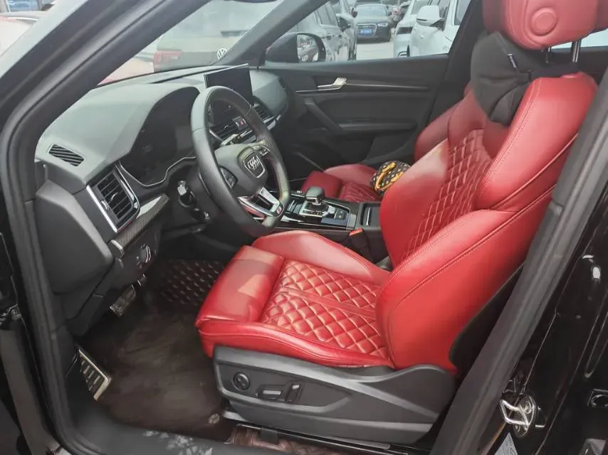 2021 Audi SQ5 3.0T 354HP V6 8AT,autocango,china used car exporter,china ev exporter,chinese used car exporter,chinese used ev exporter