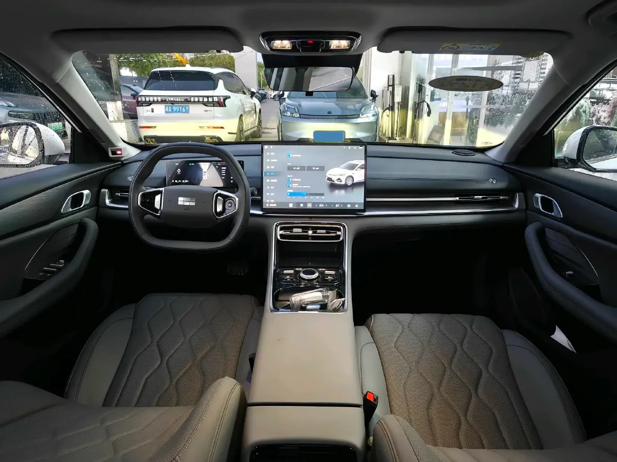 2025 Geely Galaxy A7 1.5L 112HP L4 1DHT PHEV,autocango,china used car exporter,china ev exporter,chinese used car exporter,chinese used ev exporter