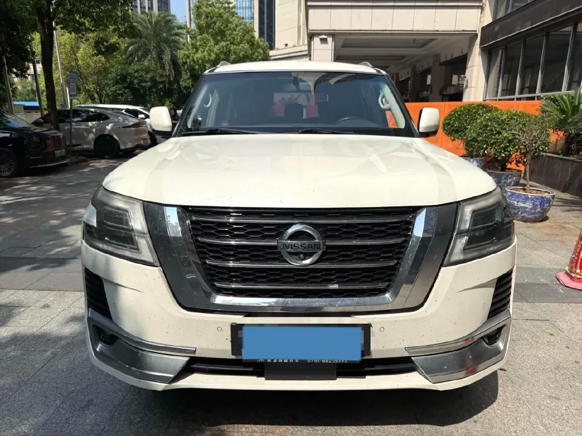 2018 Nissan Patrol 4.0L 279HP V6 7AT,autocango,china used car exporter,china ev exporter,chinese used car exporter,chinese used ev exporter