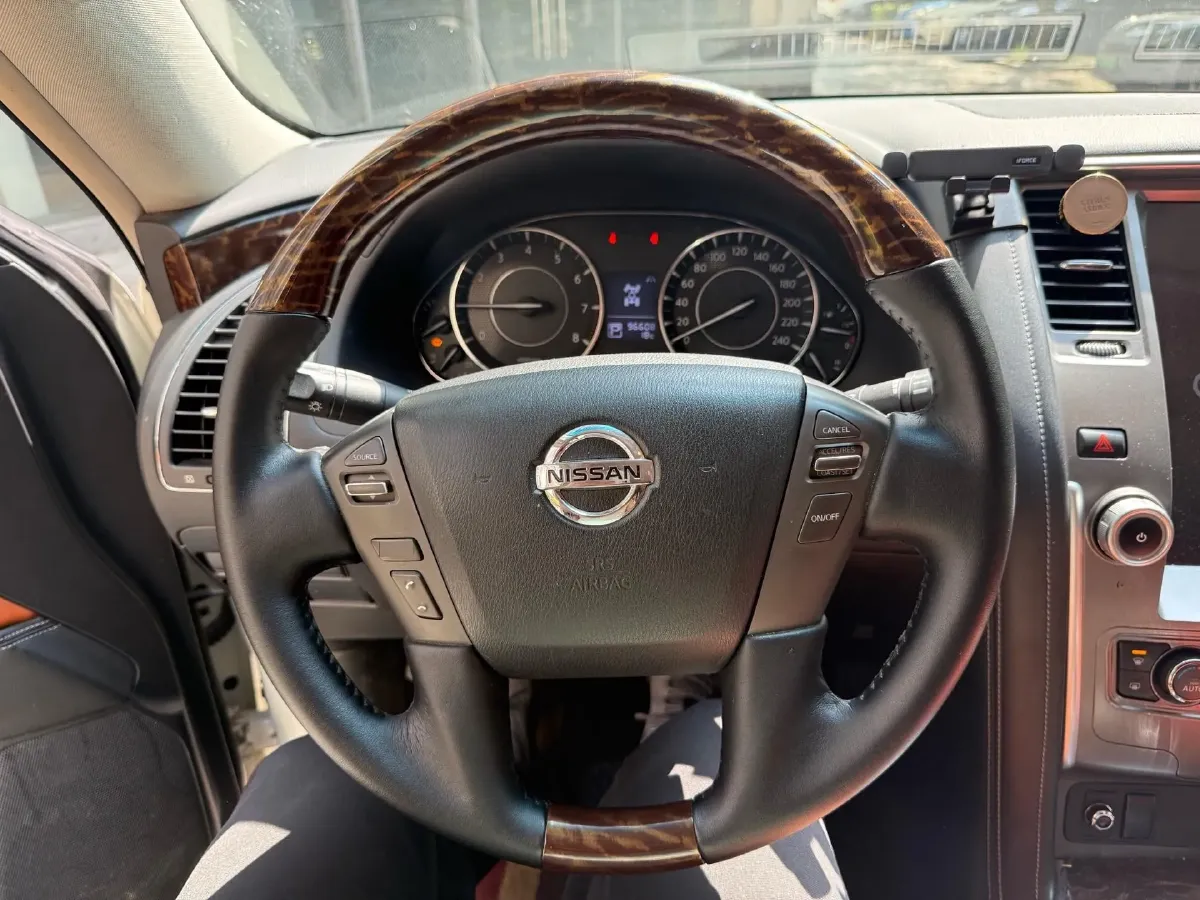 2018 Nissan Patrol 4.0L 279HP V6 7AT,autocango,china used car exporter,china ev exporter,chinese used car exporter,chinese used ev exporter