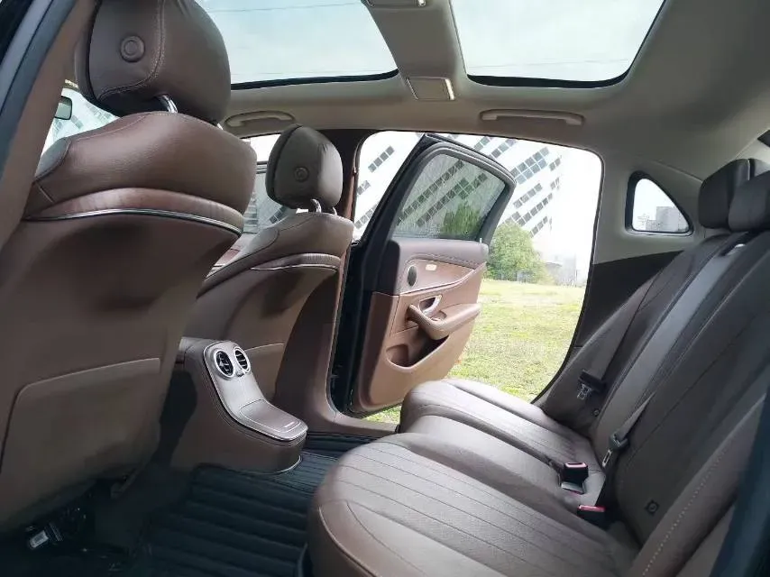 2021 Mercedes-Benz E Class 2.0T 258HP L4 9AT,autocango,china used car exporter,china ev exporter,chinese used car exporter,chinese used ev exporter