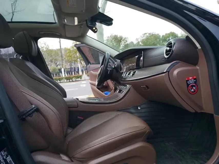 2021 Mercedes-Benz E Class 2.0T 258HP L4 9AT,autocango,china used car exporter,china ev exporter,chinese used car exporter,chinese used ev exporter