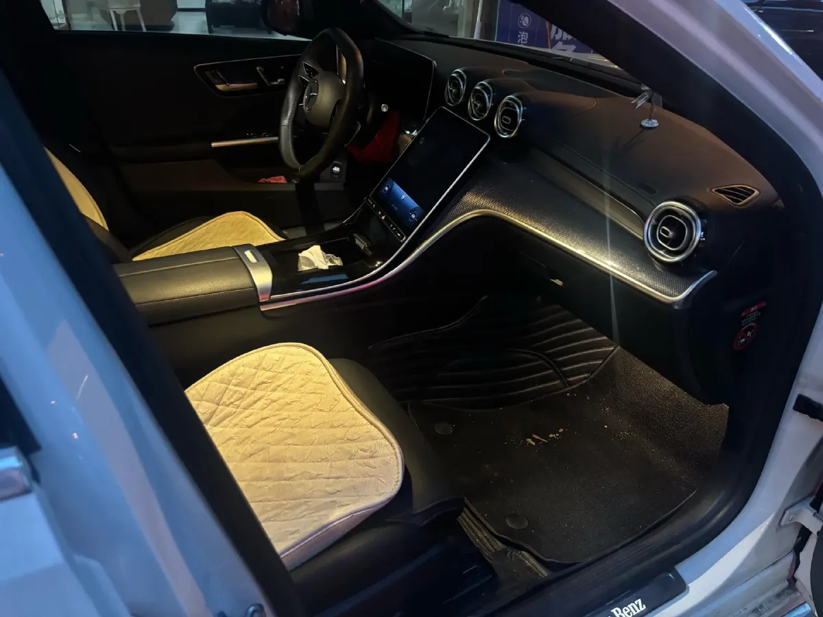 2024 Mercedes-Benz C Class 1.5T 204HP L4 9AT,autocango,china used car exporter,china ev exporter,chinese used car exporter,chinese used ev exporter