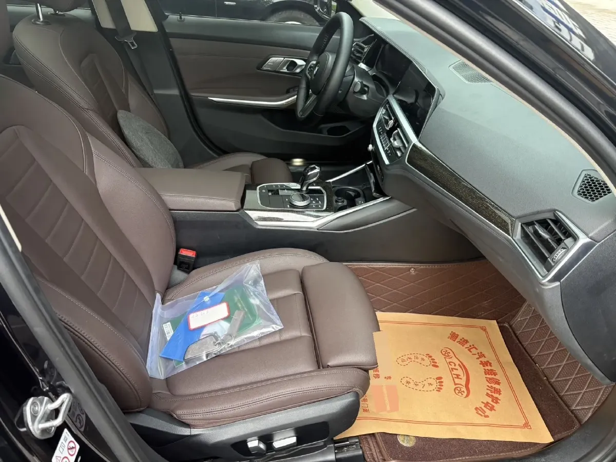 2021 BMW 3 Series 2.0T 184HP L4 8AT,autocango,china used car exporter,china ev exporter,chinese used car exporter,chinese used ev exporter