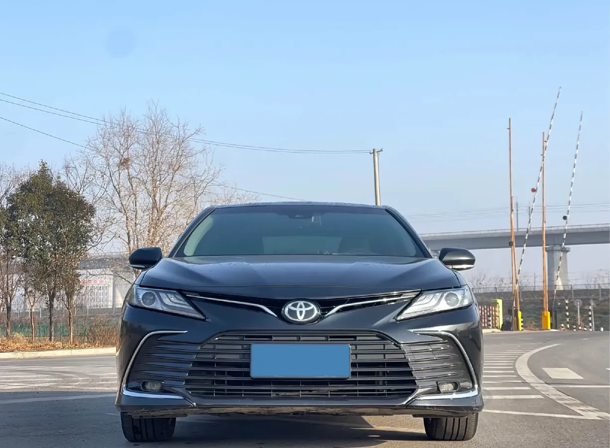2022 Toyota Camry 2.0L 178HP L4 CVT,autocango,china used car exporter,china ev exporter,chinese used car exporter,chinese used ev exporter