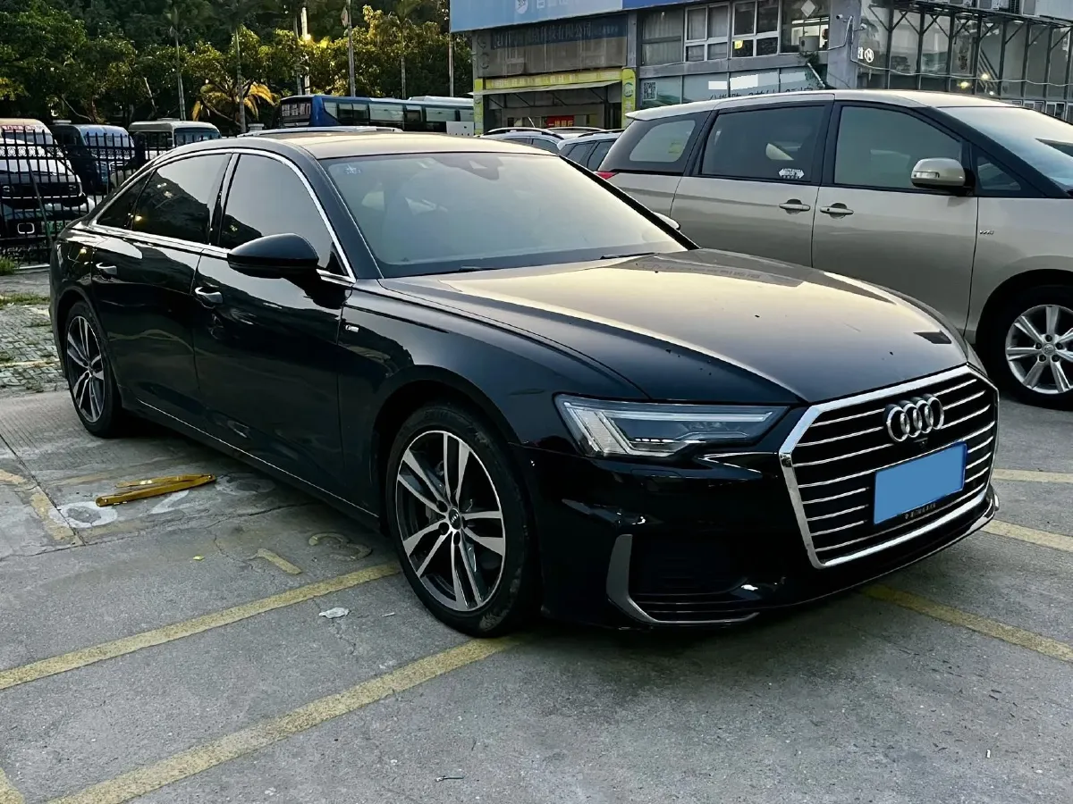 2020 Audi A6L 2.0T 190HP L4 7DCT,autocango,china used car exporter,china ev exporter,chinese used car exporter,chinese used ev exporter