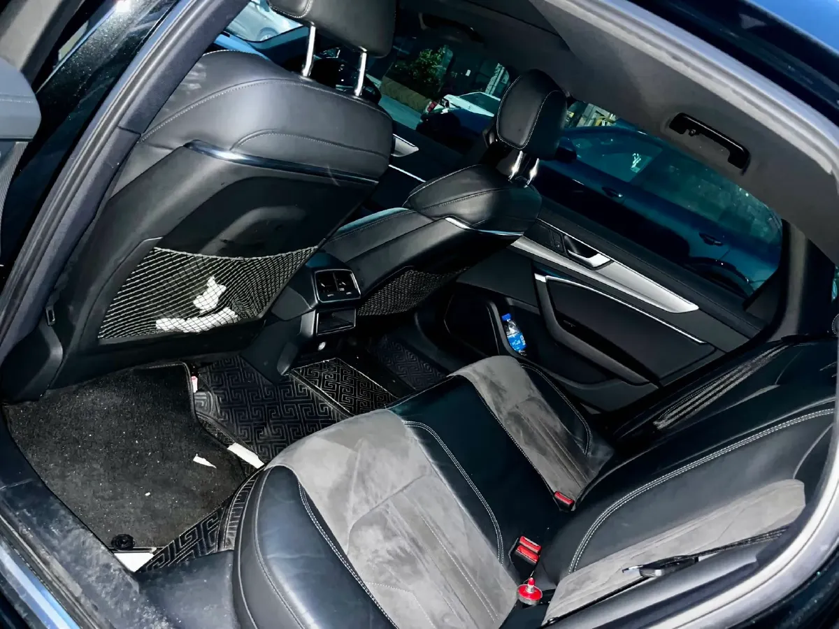 2020 Audi A6L 2.0T 190HP L4 7DCT,autocango,china used car exporter,china ev exporter,chinese used car exporter,chinese used ev exporter