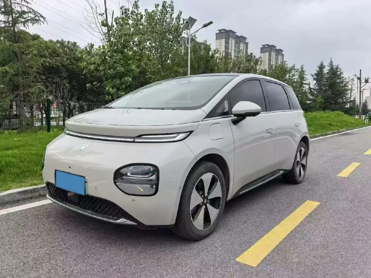 2023 BaoJun Cloud BEV 50.6KWH,autocango,china used car exporter,china ev exporter,chinese used car exporter,chinese used ev exporter