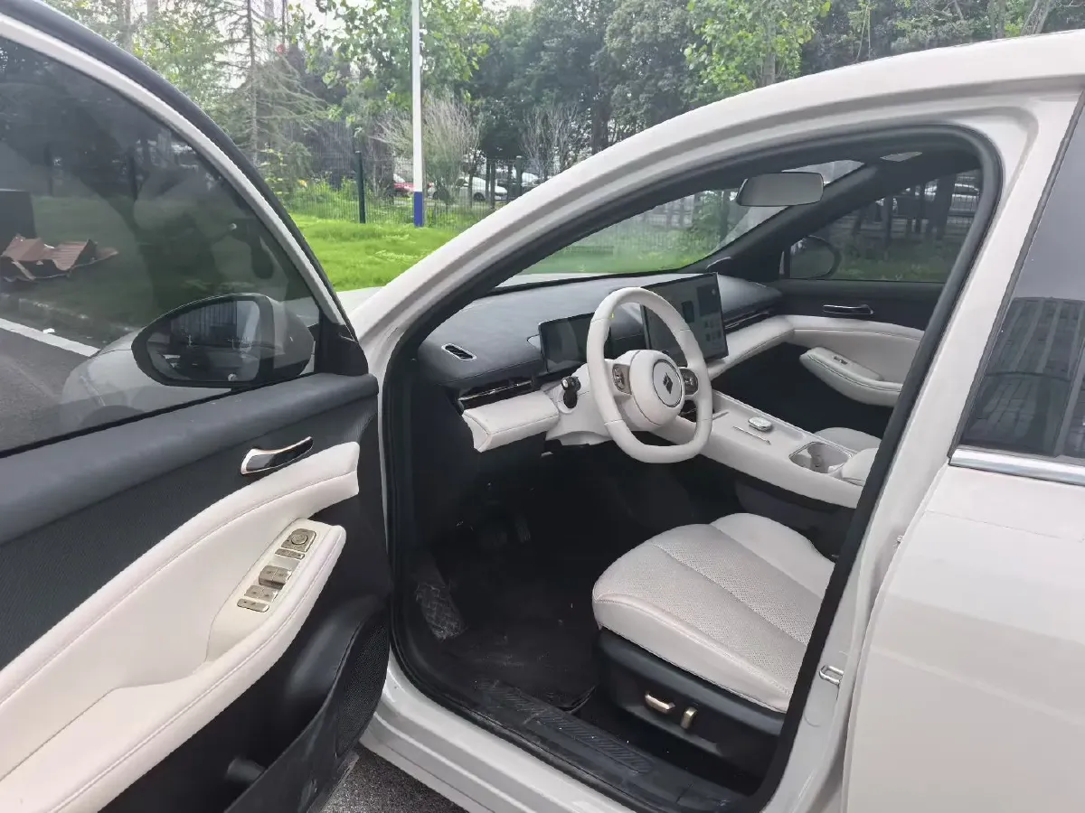 2023 BaoJun Cloud BEV 50.6KWH,autocango,china used car exporter,china ev exporter,chinese used car exporter,chinese used ev exporter