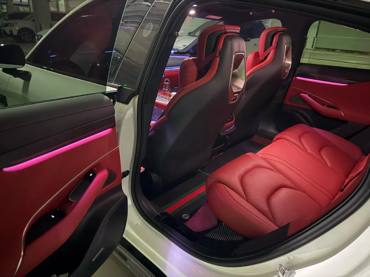 2024 MI SU7 BEV 101KWH,autocango,china used car exporter,china ev exporter,chinese used car exporter,chinese used ev exporter