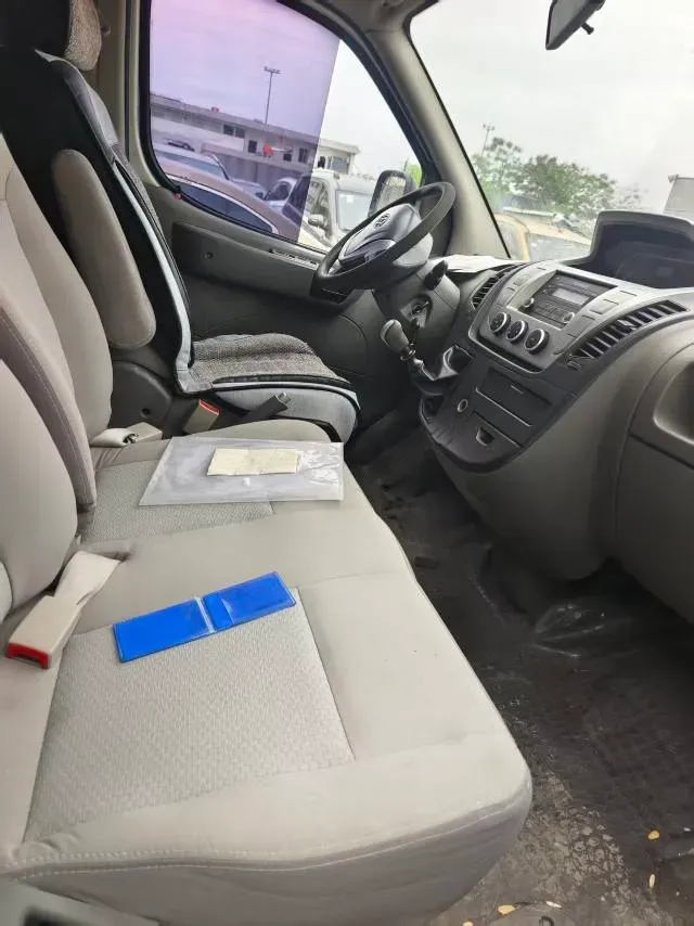 2013 MAXUS XinTu V80 2.5T 136HP L4 5MT,autocango,china used car exporter,china ev exporter,chinese used car exporter,chinese used ev exporter
